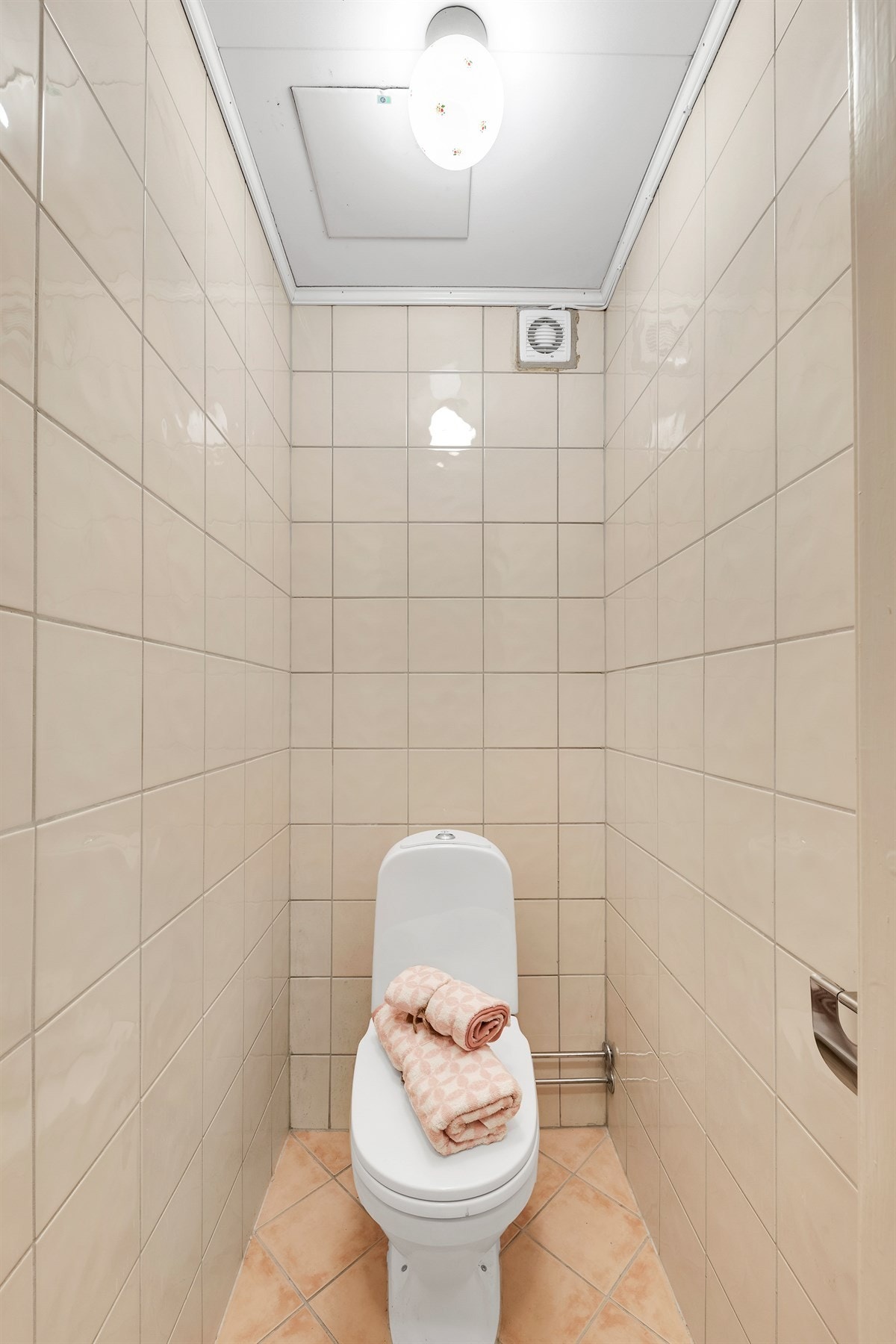 Deilig med separat WC, nå kan flere starte dagen samtidig! Galleribilde