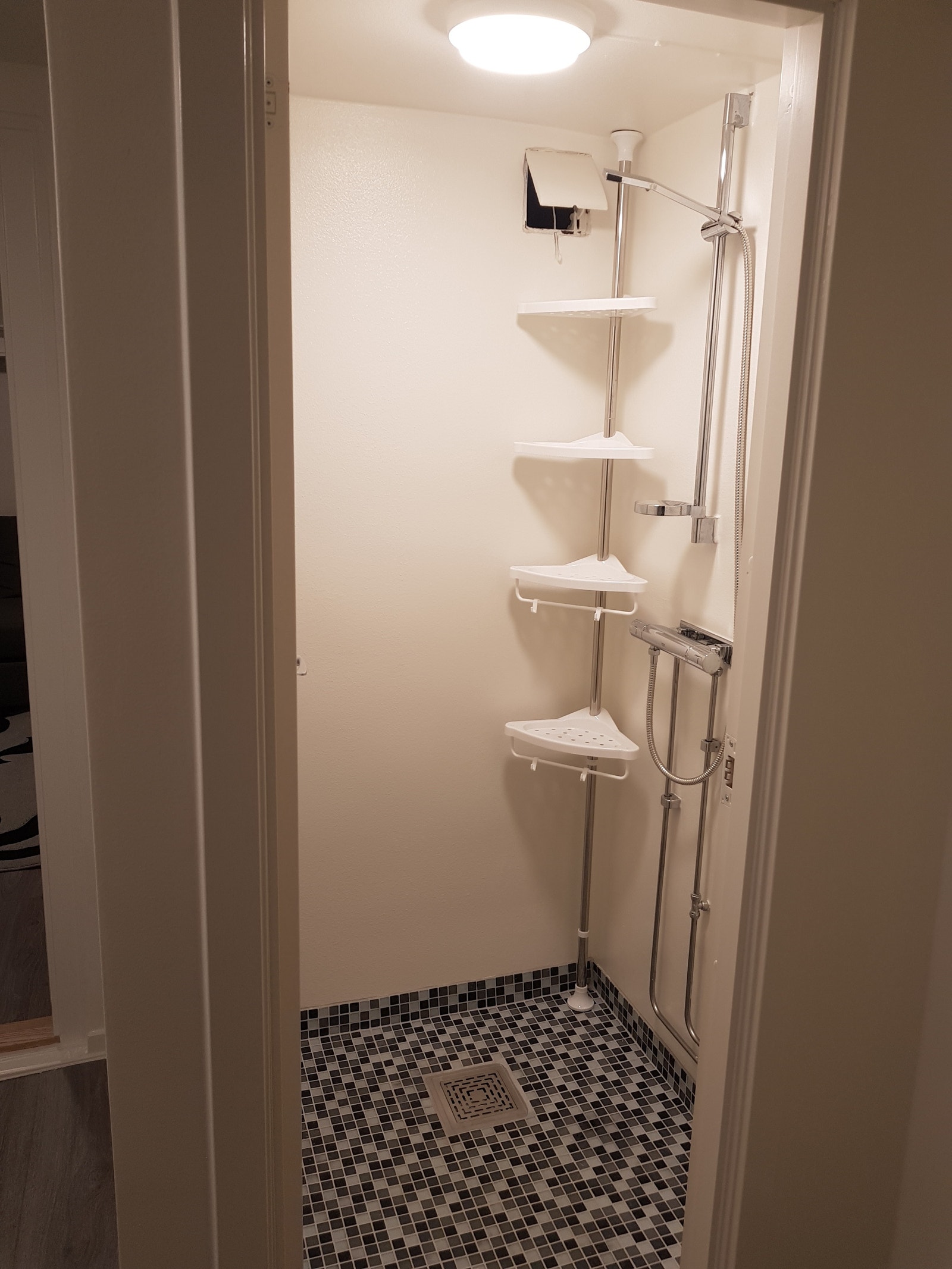 Bad/Dusj Galleribilde