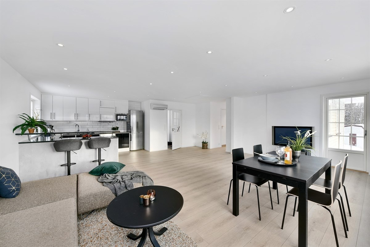 Stue/Kjøkken. Galleribilde