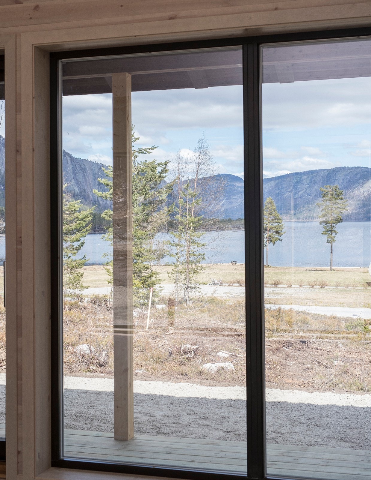 Utsikt frå kjøkken/stove Galleribilde