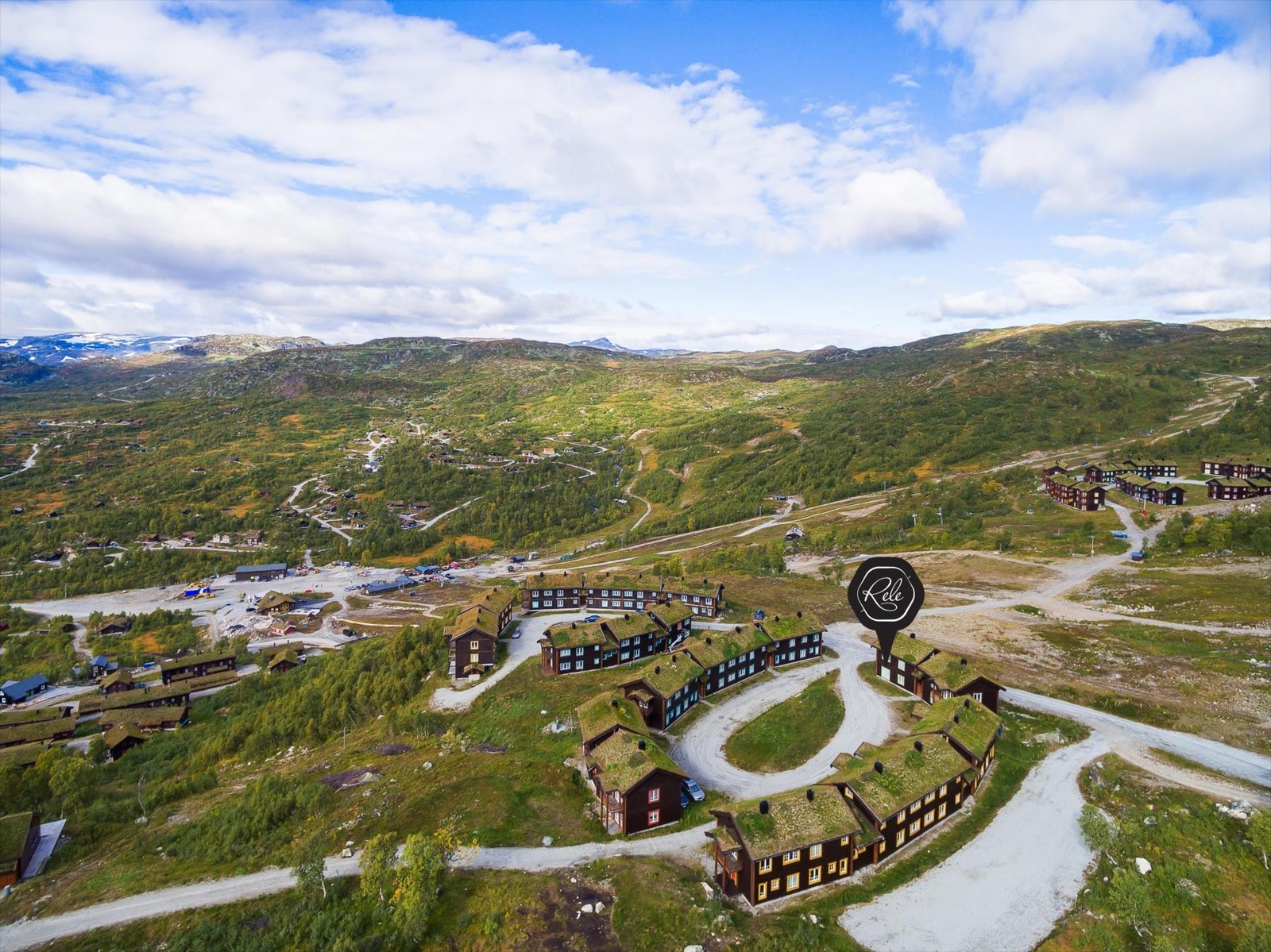 Oversiktsbilde av Råsali, sommerstid. Galleribilde