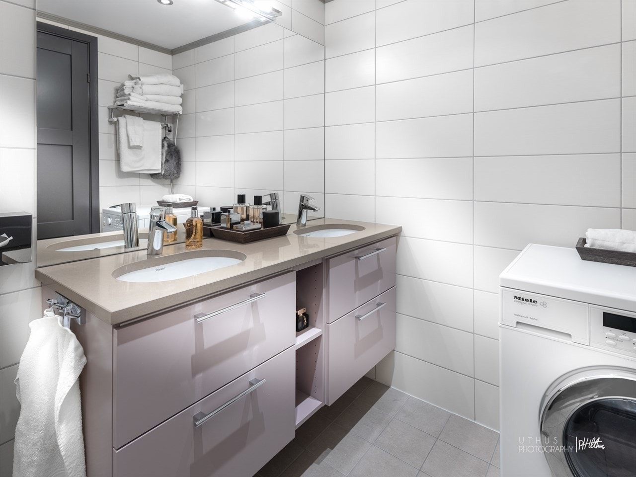 Hovedbad med opplegg for vaskemaskin Galleribilde