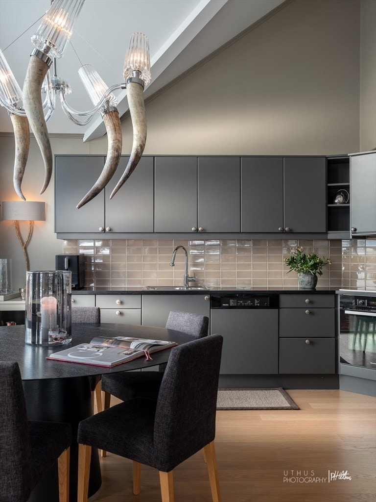 Kvalitetskjøkken fra Huseby med Miele hvitevarer Galleribilde