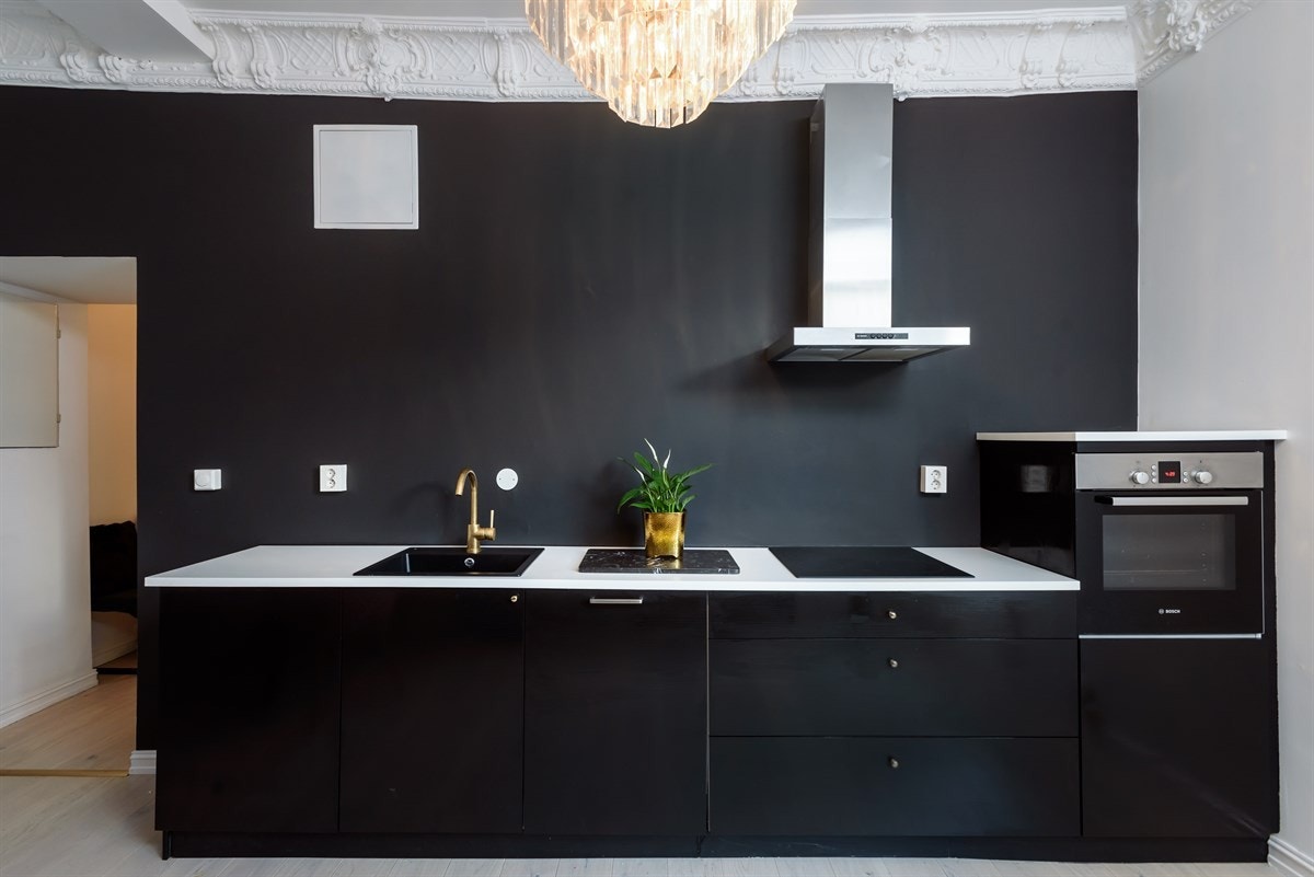 Kjøkkenet er plassert mellom entré/hall og soverom ll. Galleribilde