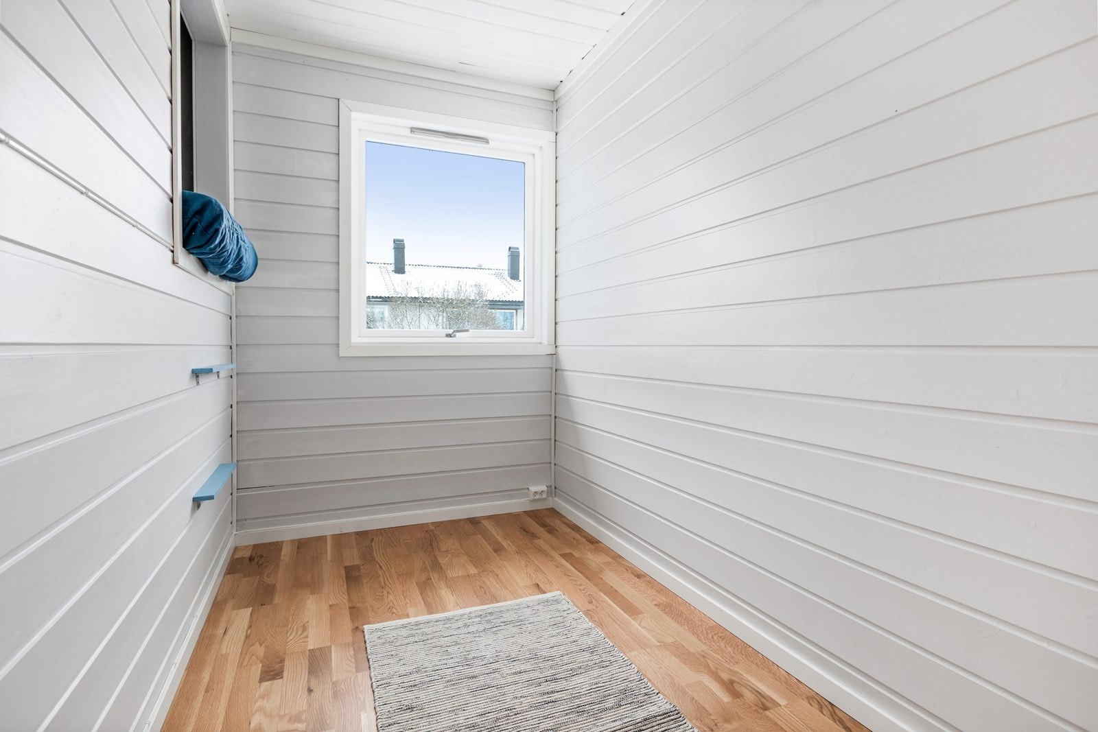 Dette soverommet har også en plassbygget sovealkove Galleribilde