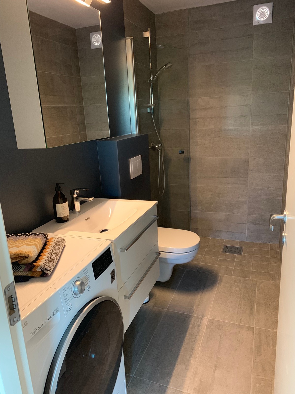 innfellbar dusjvegg Galleribilde