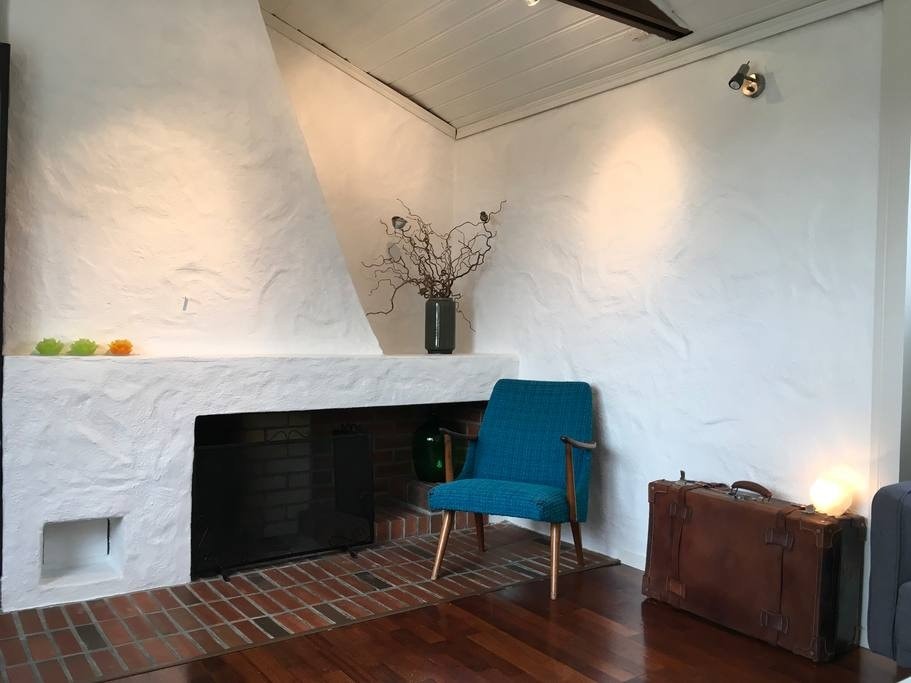 Stove med ovn og peis Galleribilde