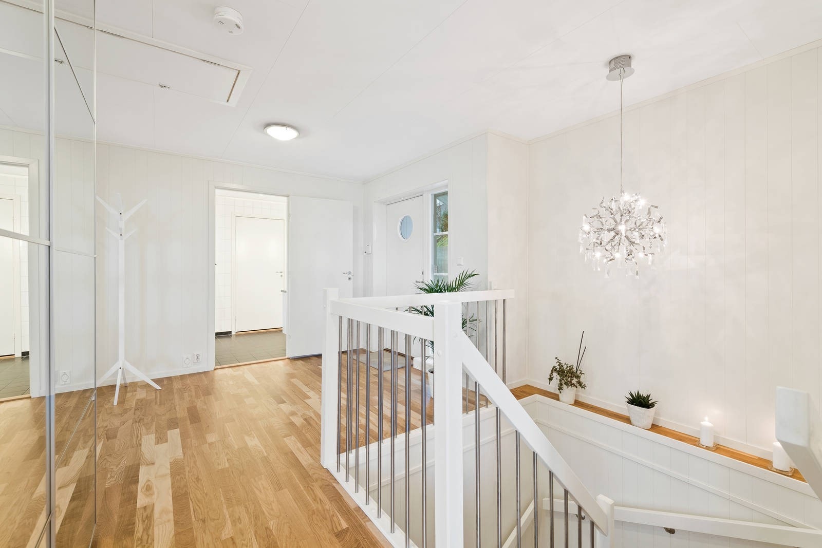 Romslig gang på 11 m2. Galleribilde