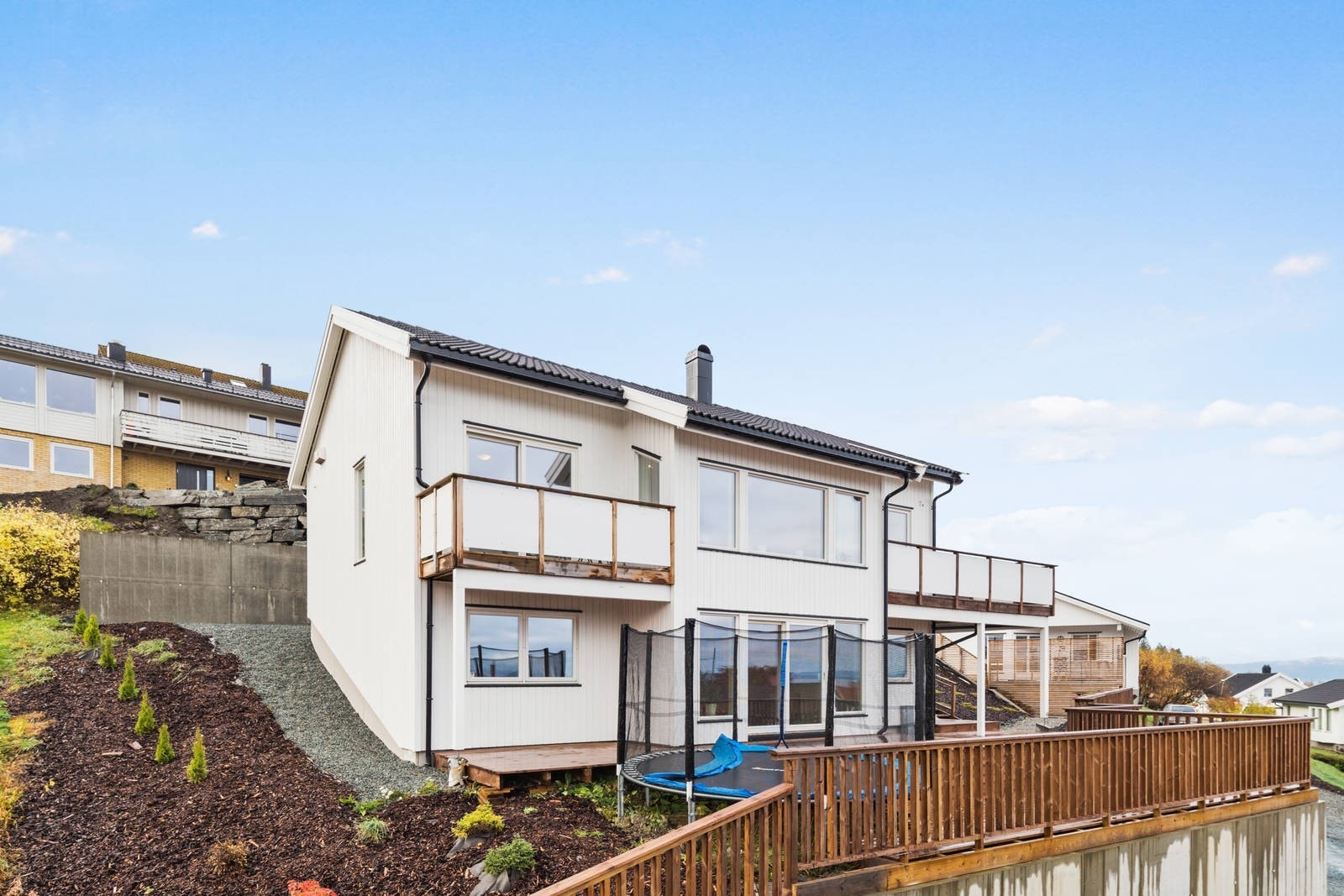 RANHEIM/OLDERDALEN - Flott enebolig med utsikt - Attraktivt område med nærhet til alt - Bygd i 2014 - TG0 på våtrom Galleribilde