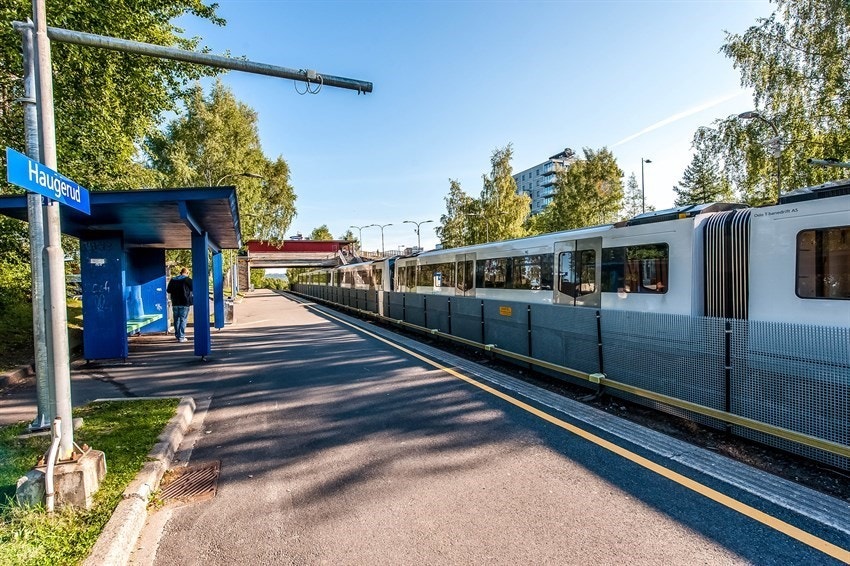 Kort vei til Haugerud T-bane. Galleribilde