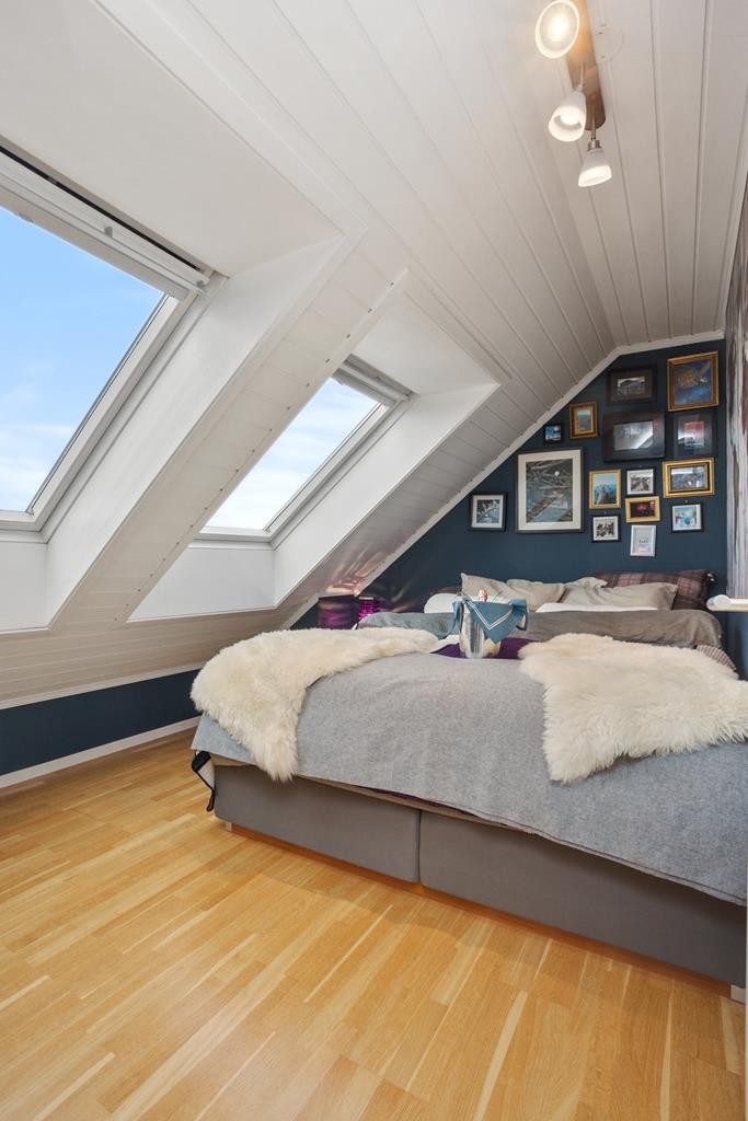 Soverom på loft Galleribilde