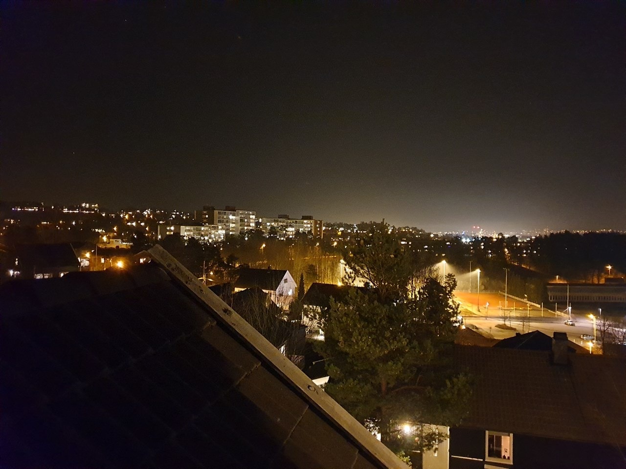 Kveldsutsikt fra loftsetasje. Selgers eget bilde Galleribilde