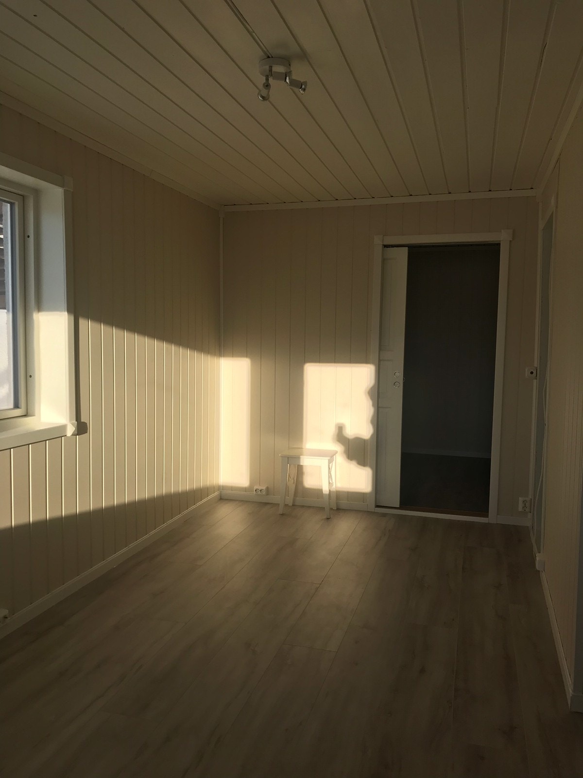 Stue mot soverom Galleribilde