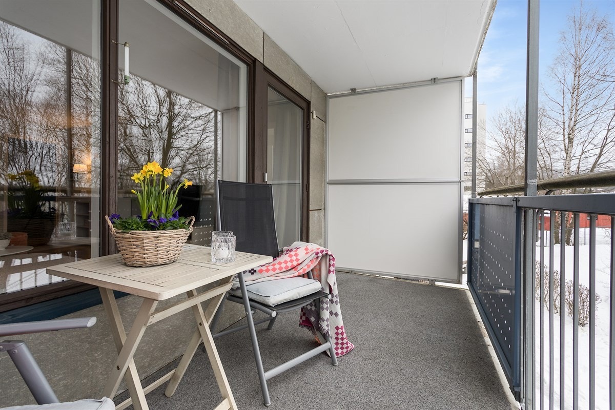 Via fasadeprosjeketet kommer det nytt rekkverk og ny balkongdør, samt vinduer. Estimert ferdig rundt 2020 Galleribilde