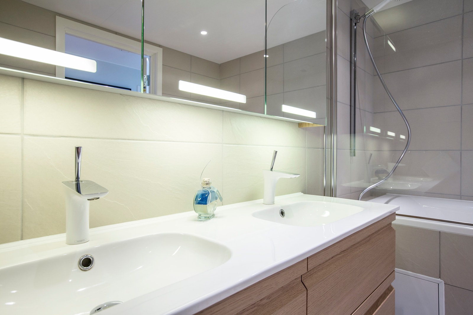 Bad med bobekar Galleribilde