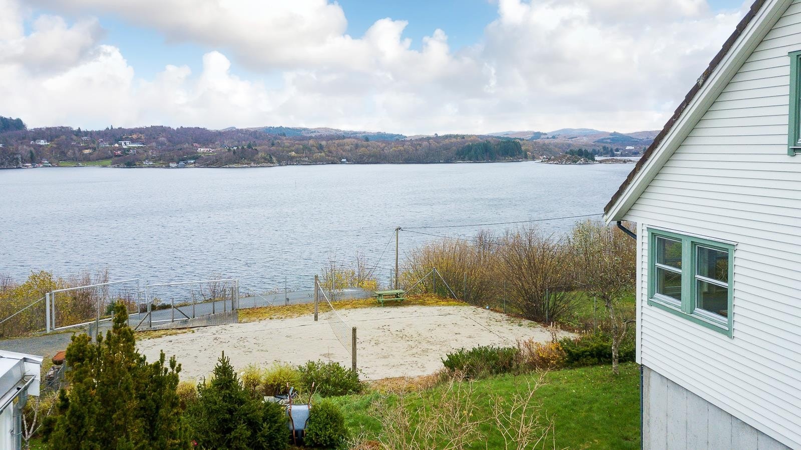 Nydelig utsikt til Førresfjorden! Galleribilde
