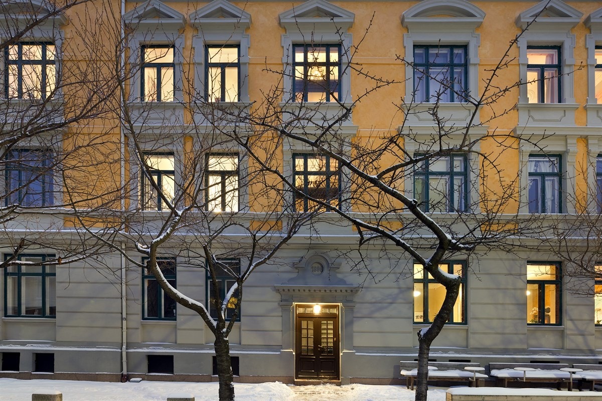 Leiligheten har en meget sentralt, men likevel tilbaketrukket på Frogner Galleribilde