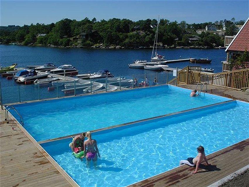 Badebasseng Galleribilde