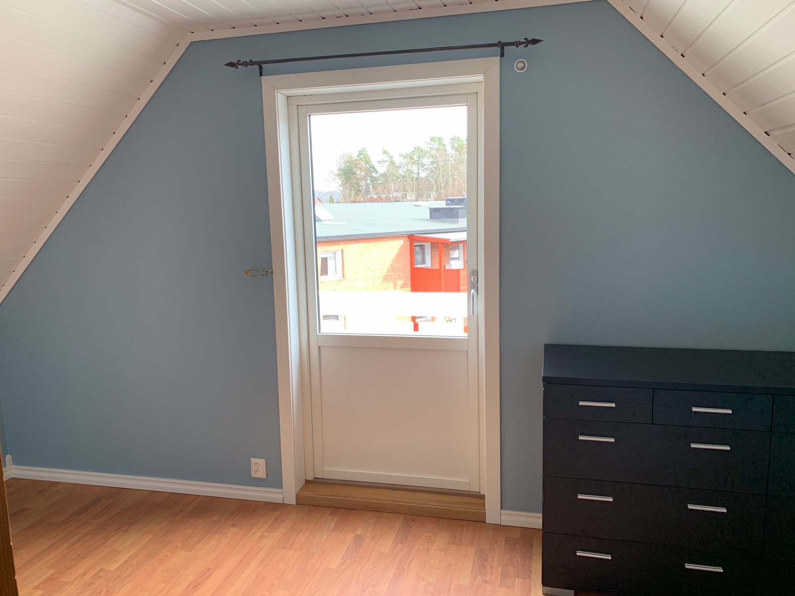 Soverom 2 etasje med balkong. Galleribilde