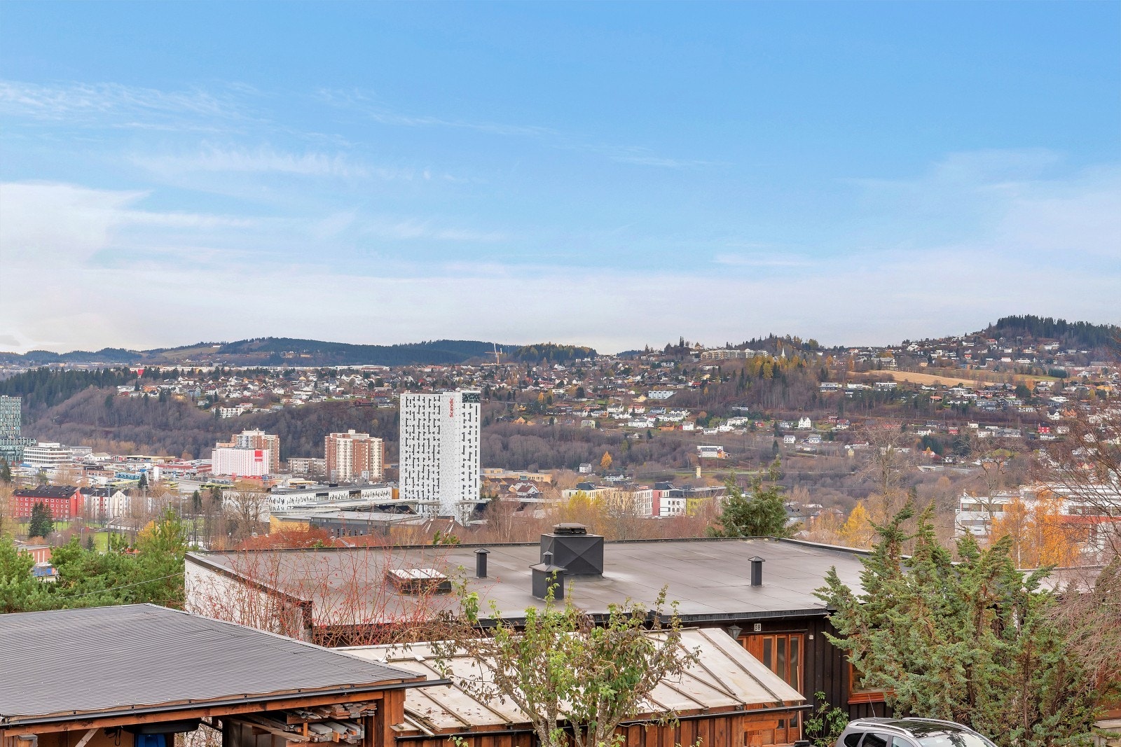 Utsiktsbilde retning Lerkendal. Galleribilde