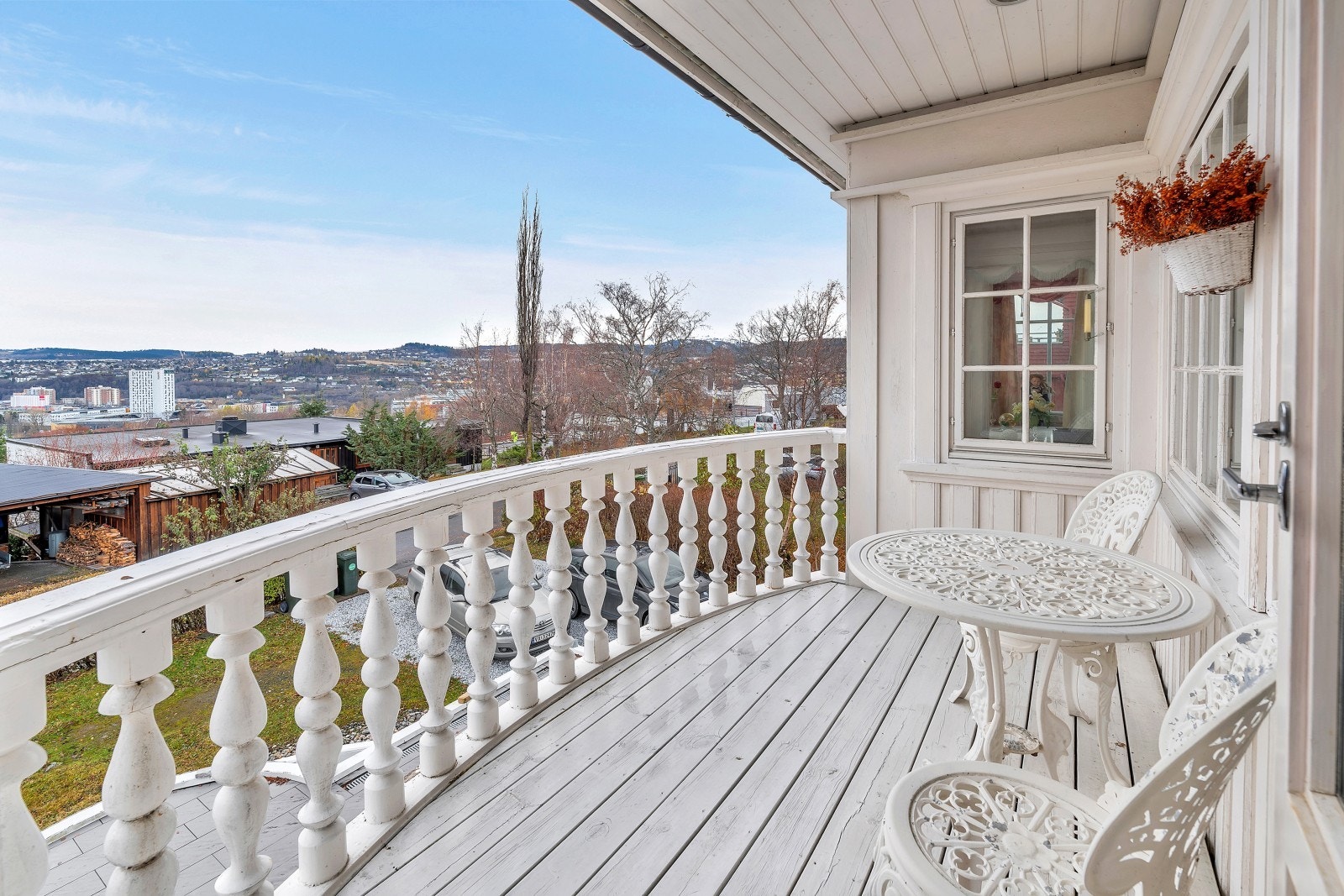 Balkong i 2.etg med fantastisk utsikt. Galleribilde