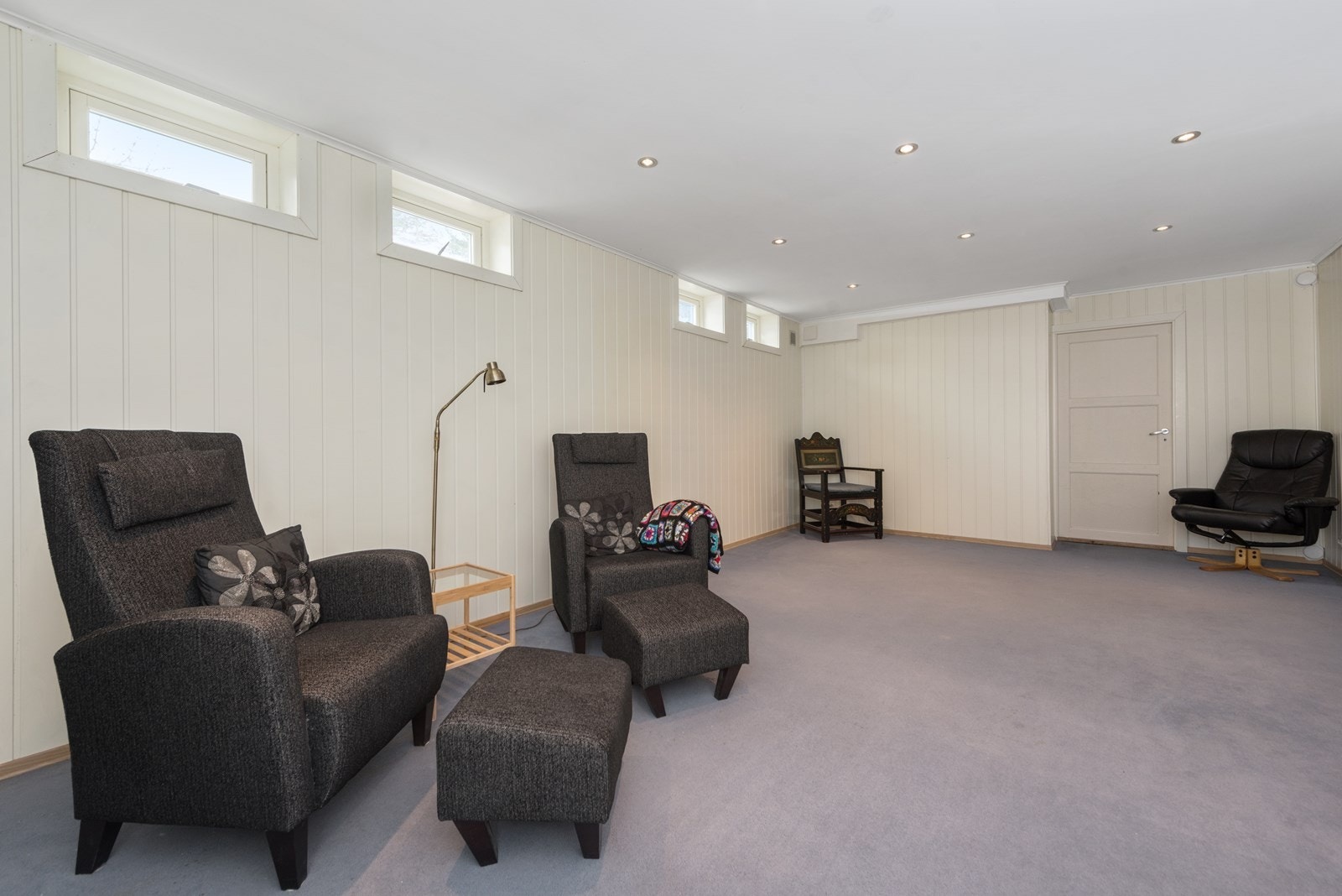 Kjellerstue med god takhøyde Galleribilde