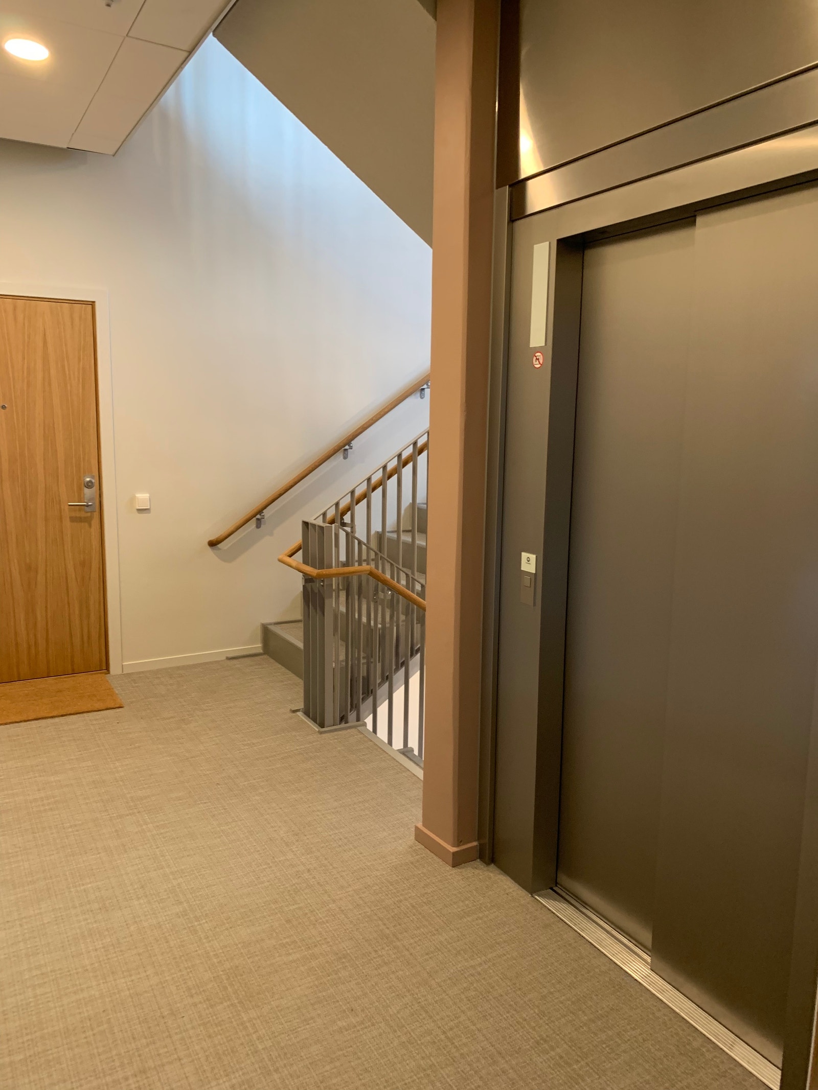 Oppgang og heis Galleribilde