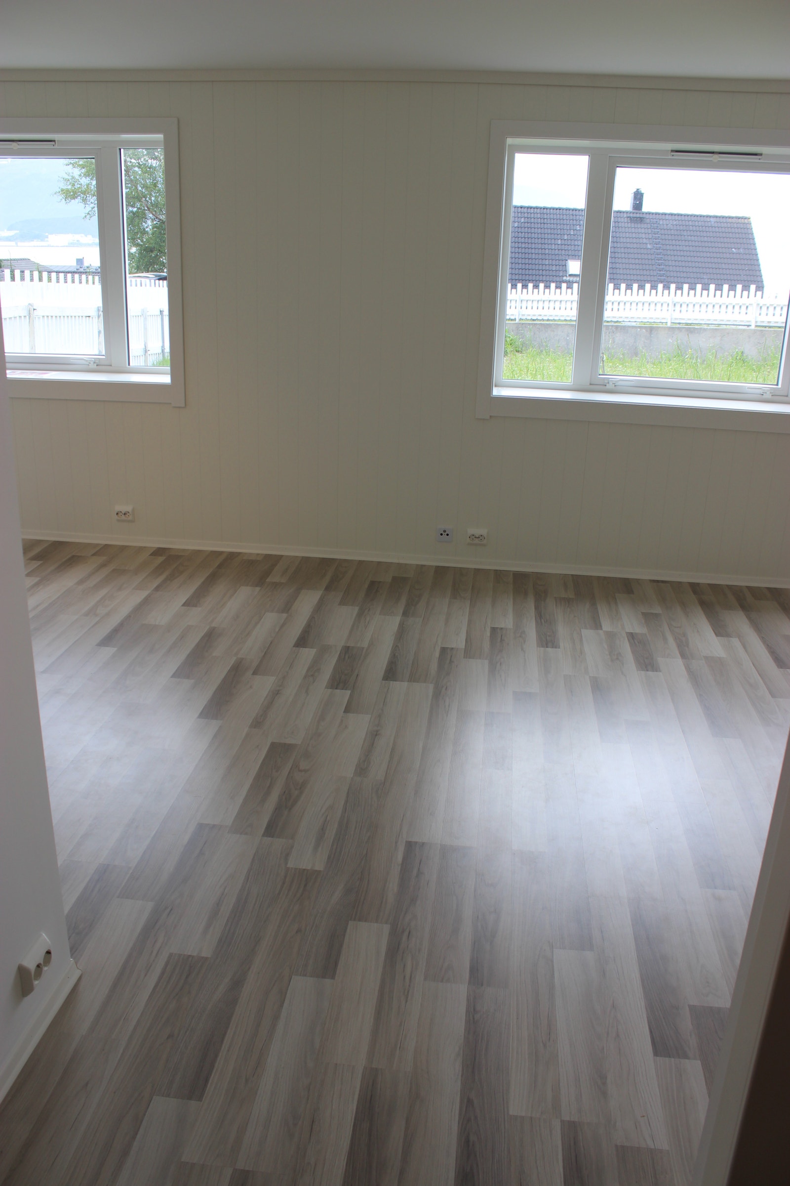 Fra gangen til stue/kjøkken. Galleribilde