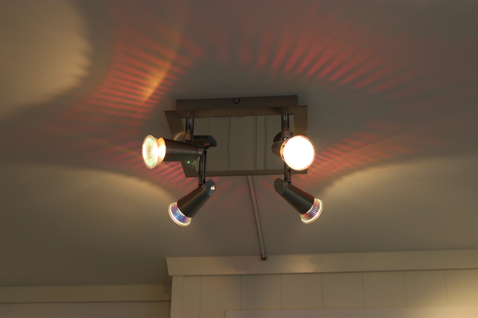 Lyskilder i gangen. Galleribilde