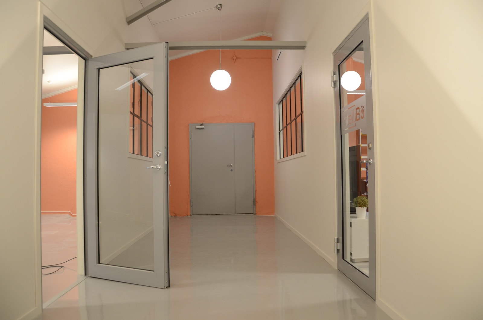 Inngang 16: Kontorfellesskap Galleribilde