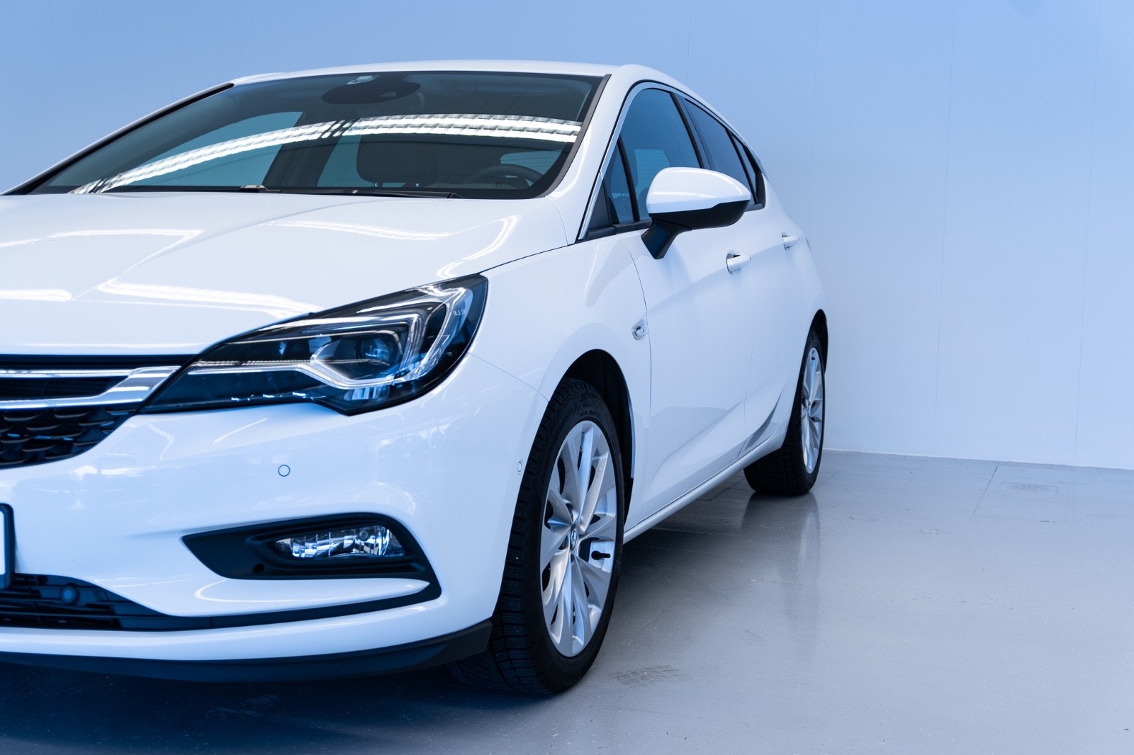 Opel Astra 8