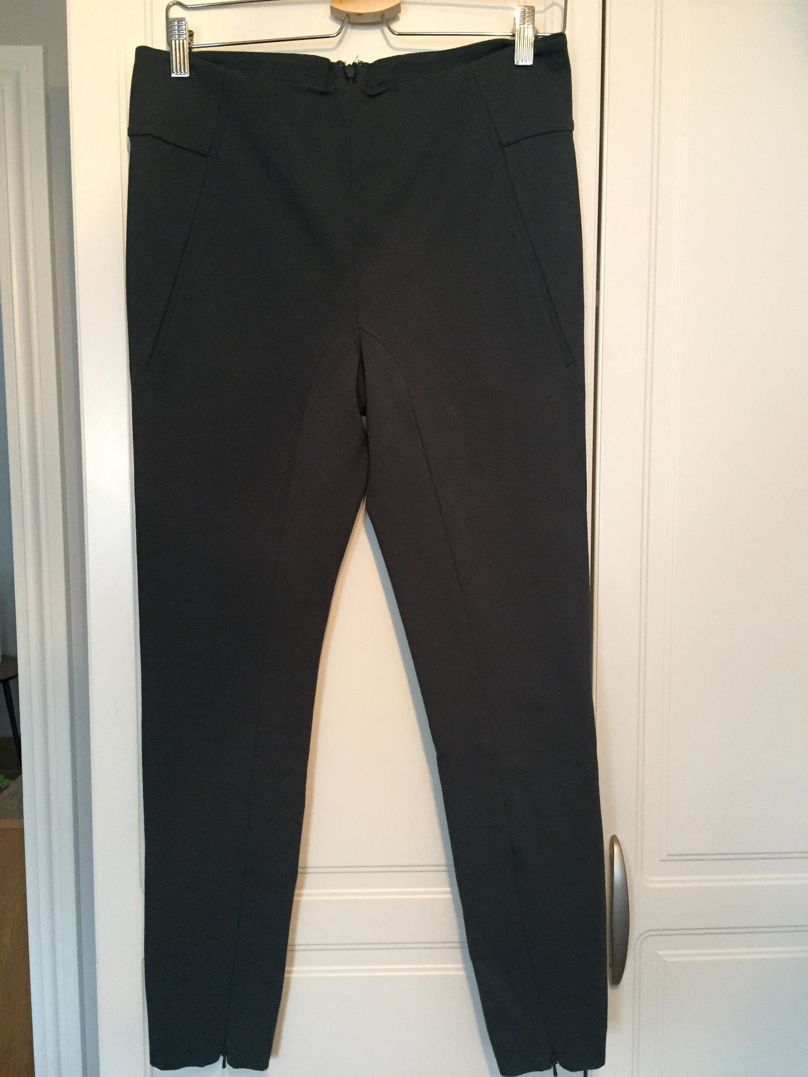 Bukse fra Malene Birger,, skjørt Ane Mone,, topp Zara | FINN.no Bukse fra Malene Birger,, skjørt Ane Mone,, topp Zara | FINN.no