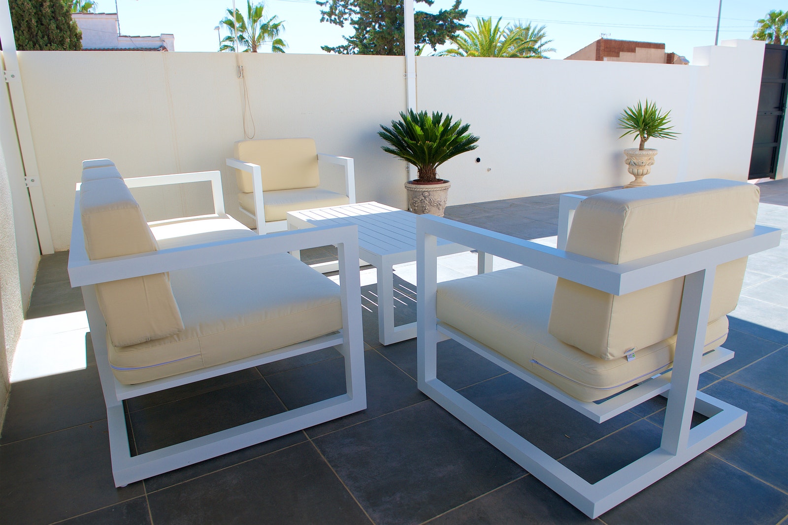 Sittergruppe under pergola Galleribilde