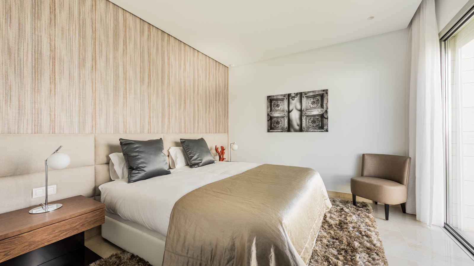 Ground floor bedroom 1 (bed may be separated into 2 singles) Galleribilde