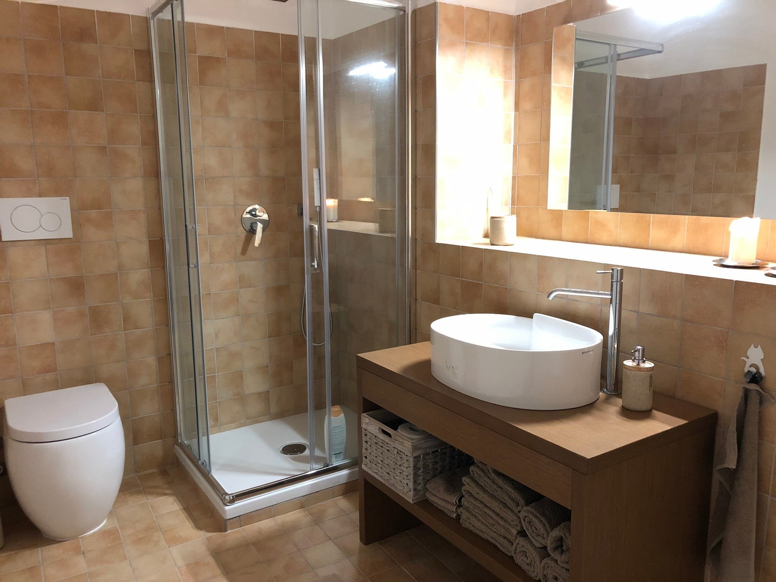 Bad i første etasje Galleribilde