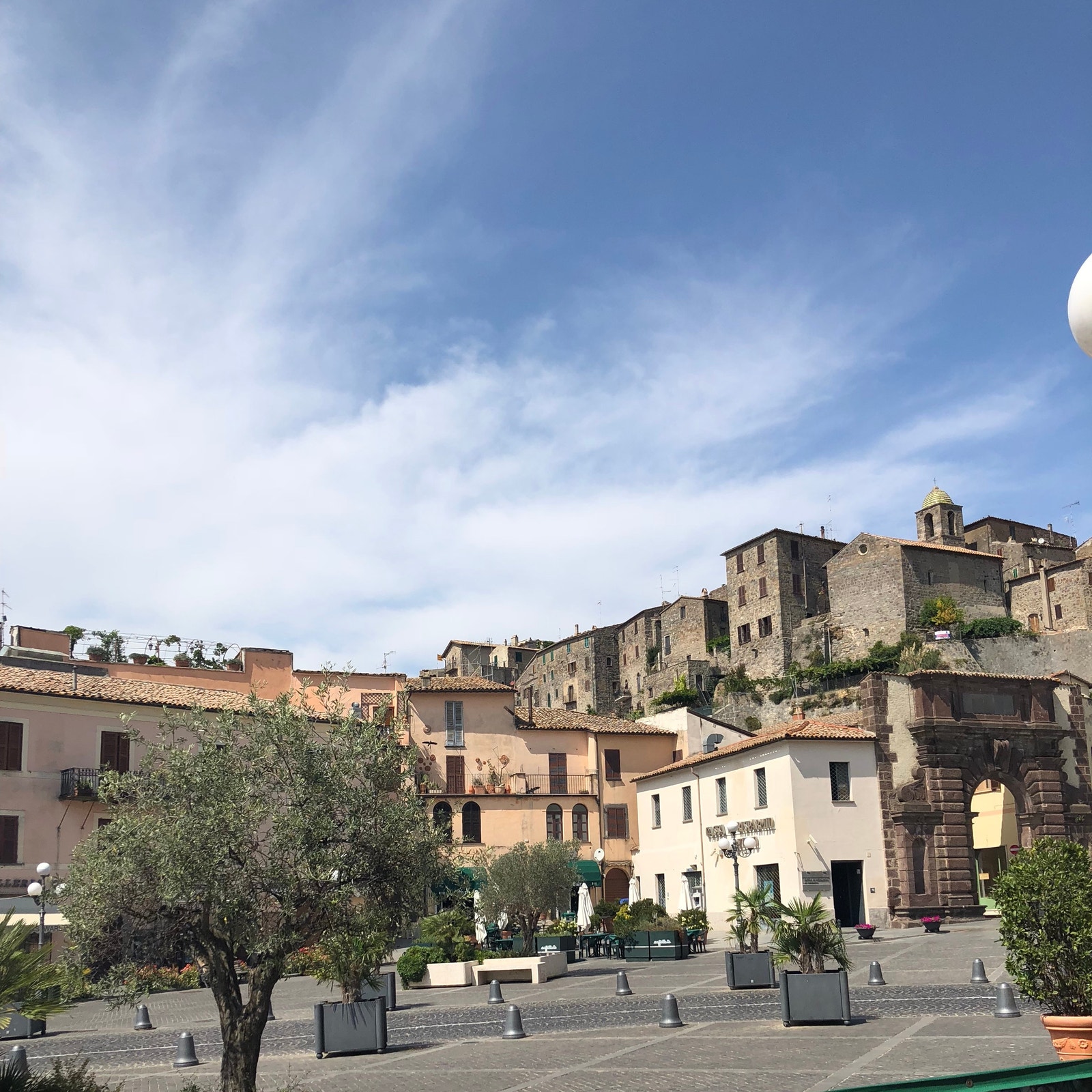 Torget rett nedenfor huset Galleribilde