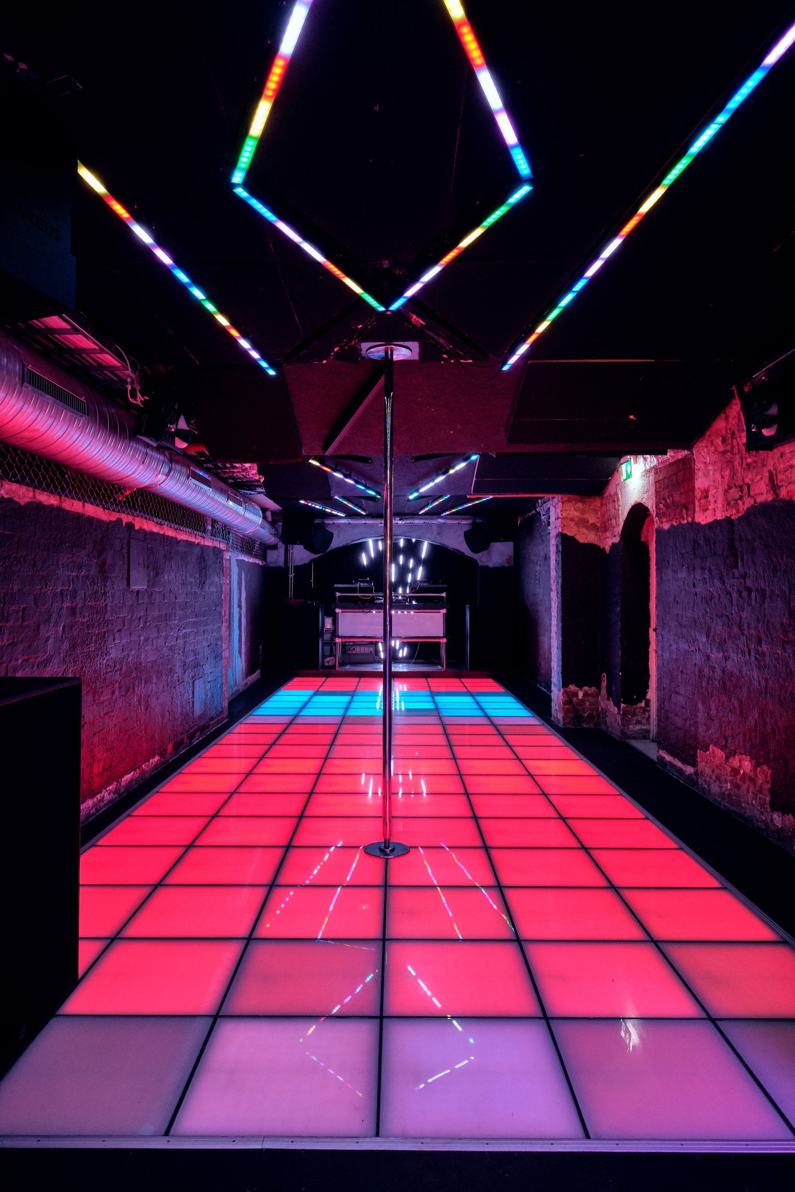 Byens råeste dansegulv! Galleribilde