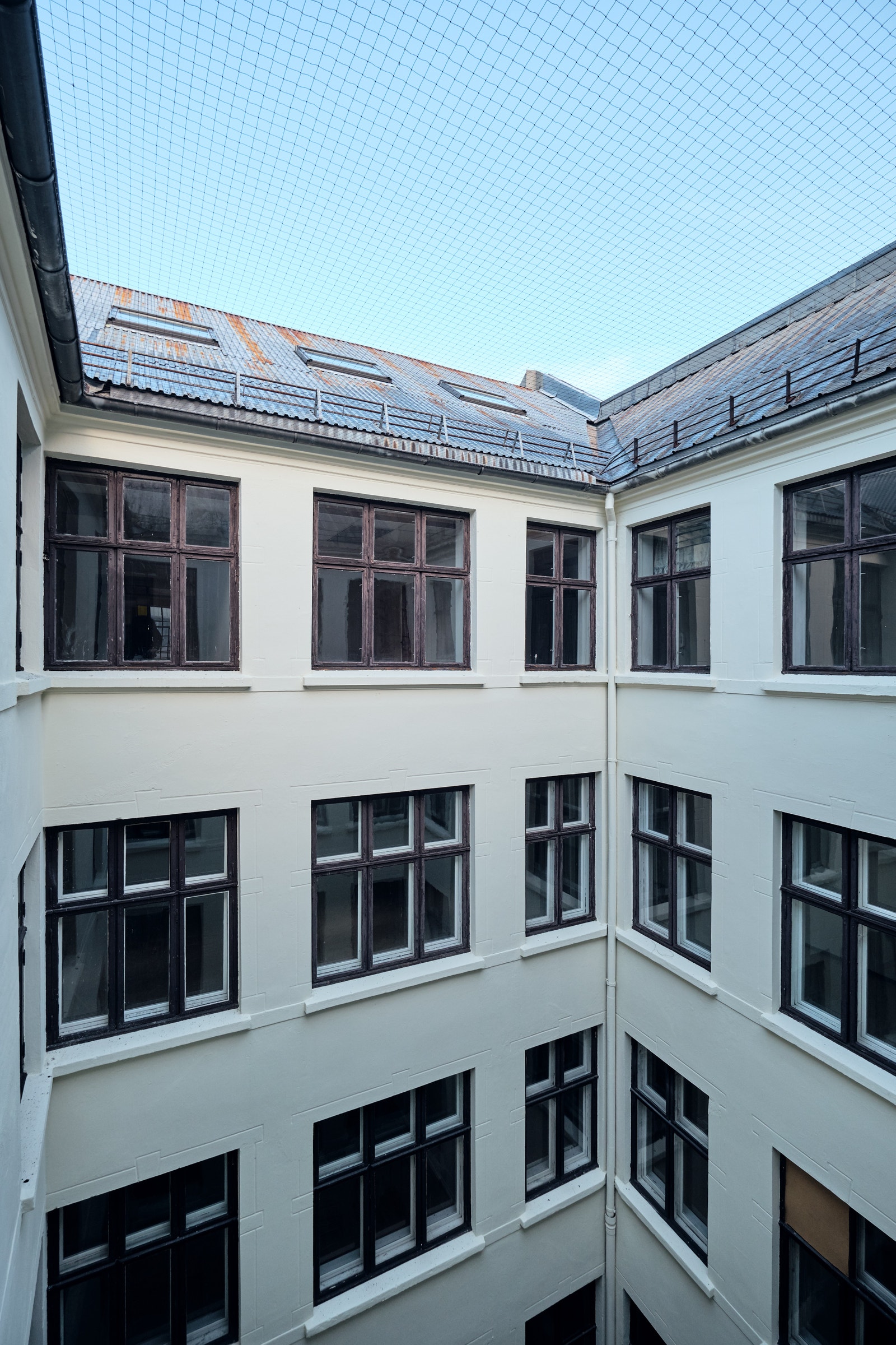 Atrium i byggets sentrum. Eiendommen egner seg godt for coworking / kontoxhotell Galleribilde
