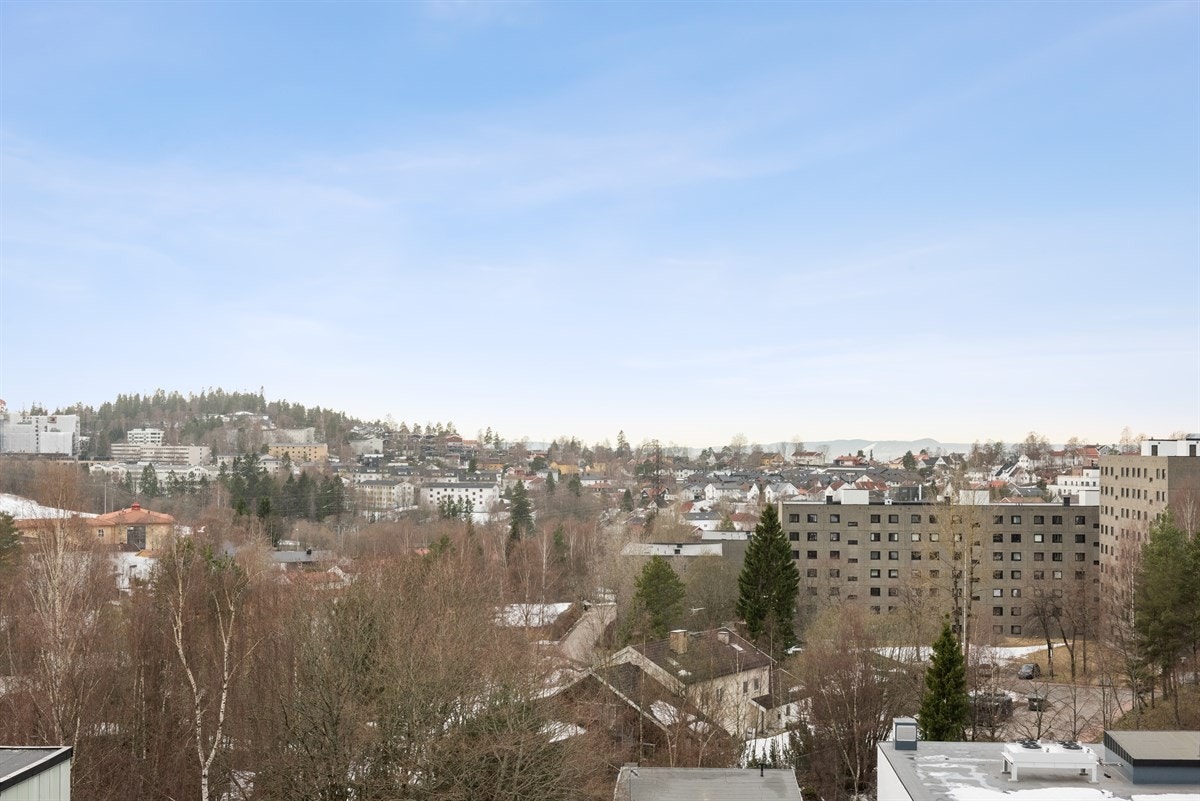 Utsikt fra 6.etasje. Gode solforhold med andre ord! Galleribilde