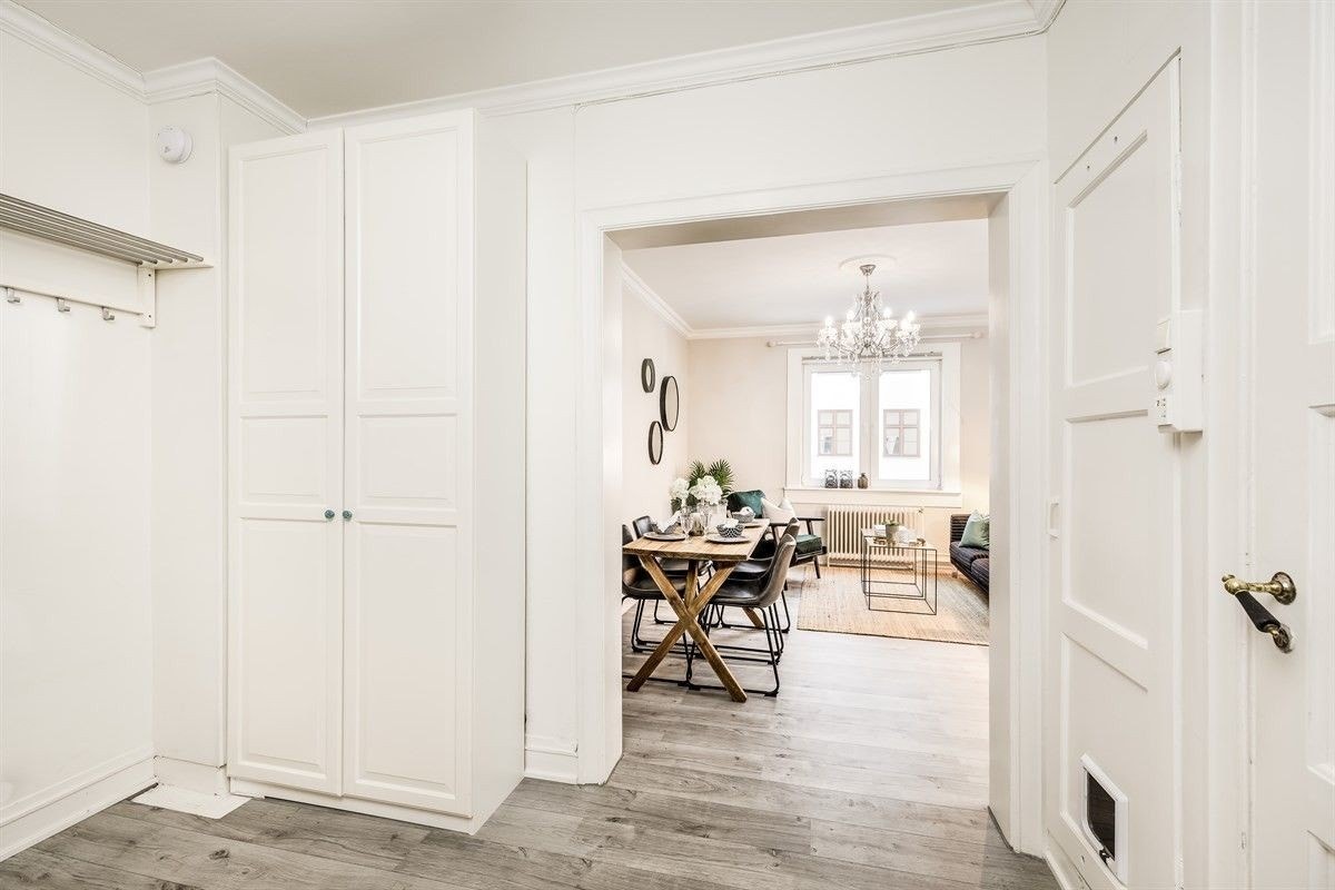 Gang mot stue Galleribilde