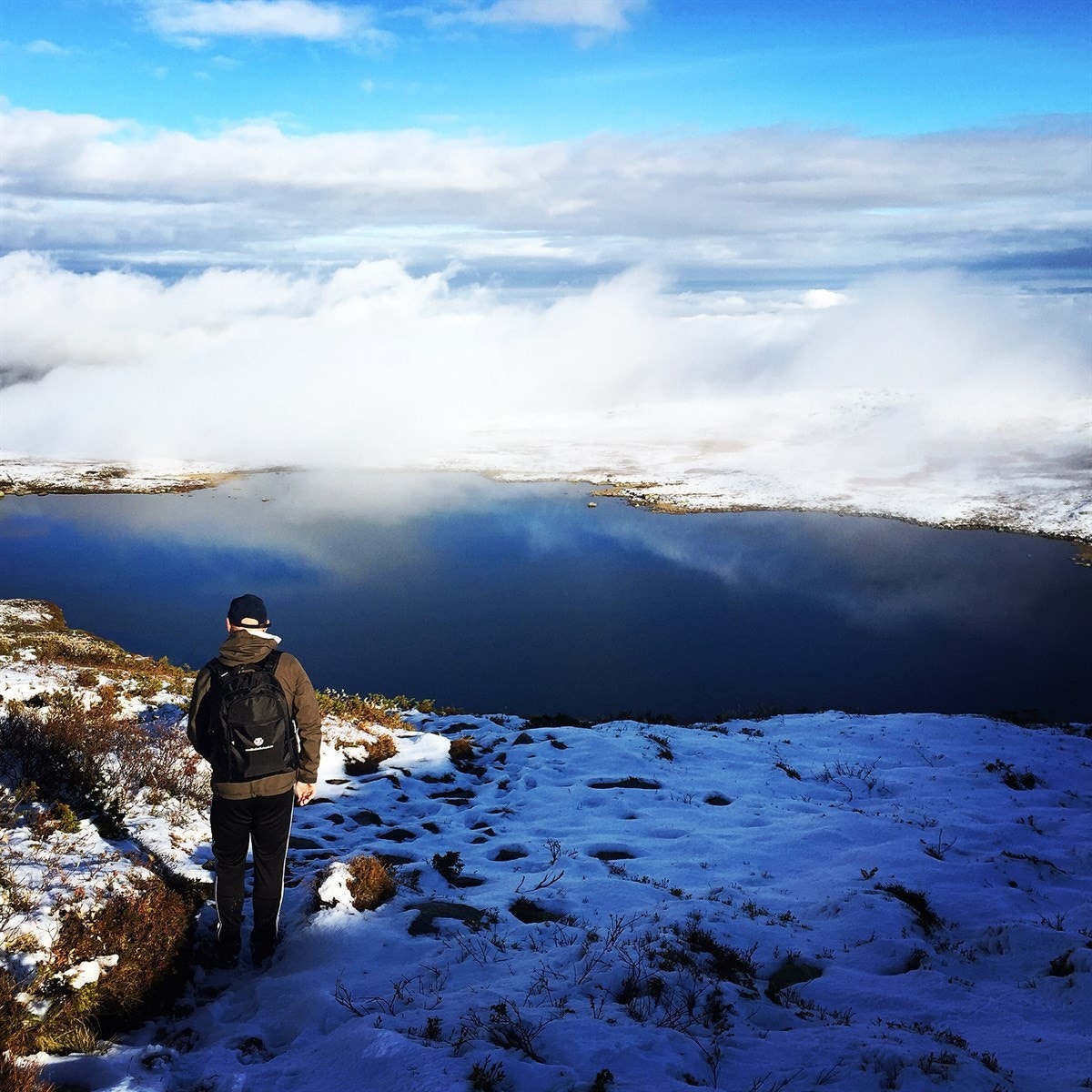 Hallingnatten, 1314 moh. Høyeste punktet i Hallingdal - flott utsikt til alle kanter Galleribilde