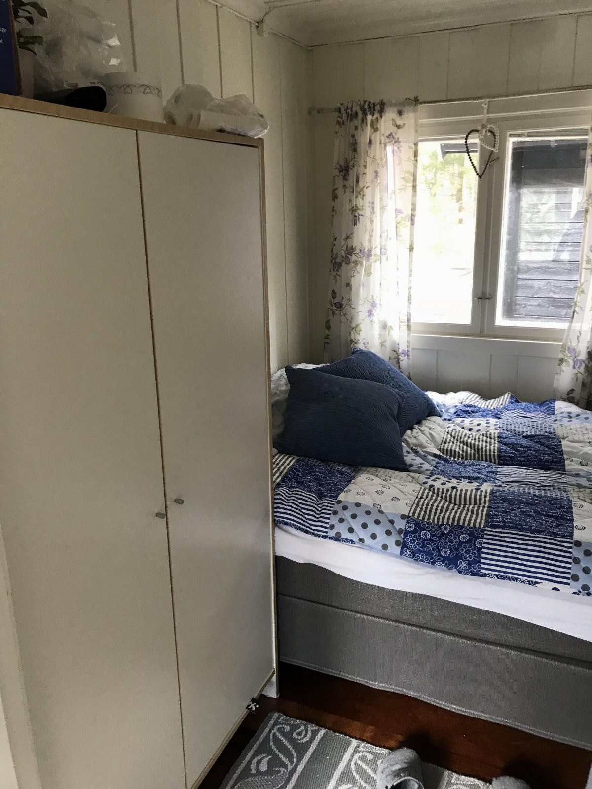 Soverom i hytta Galleribilde