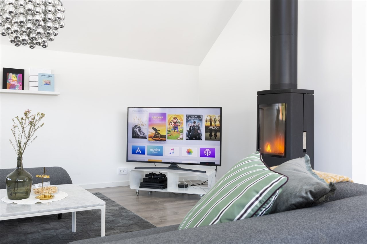 Boligen har listefrie overganger i alle rom, og det er dempelist på alle dører. Galleribilde