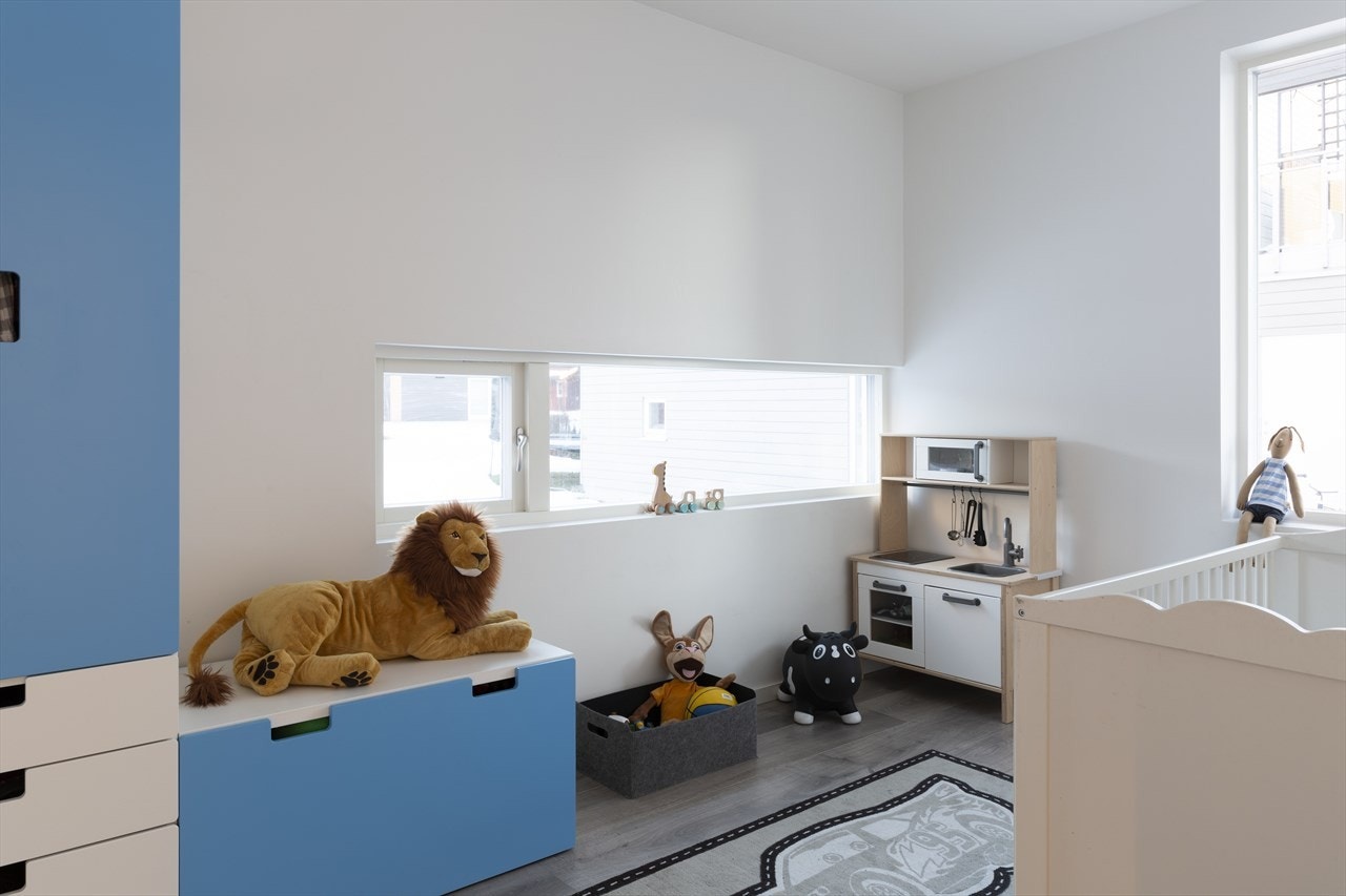 Med fire soverom og to bad er det god plass for familien. Galleribilde