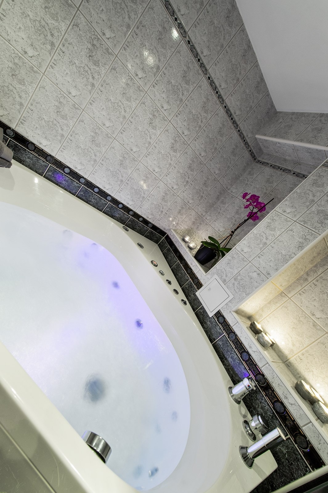 Stemningsbilde bad underetasje. Galleribilde