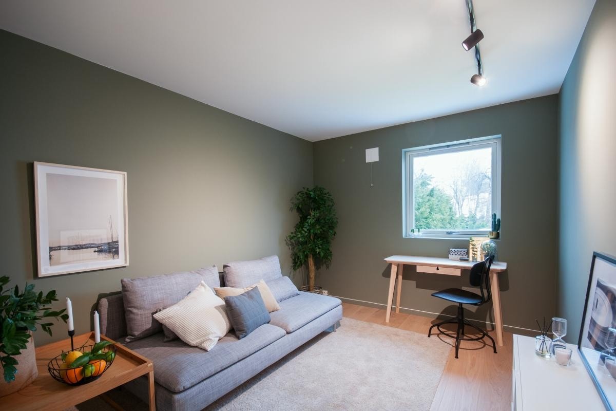 Flott stue i underetasje, evt. soverom Galleribilde