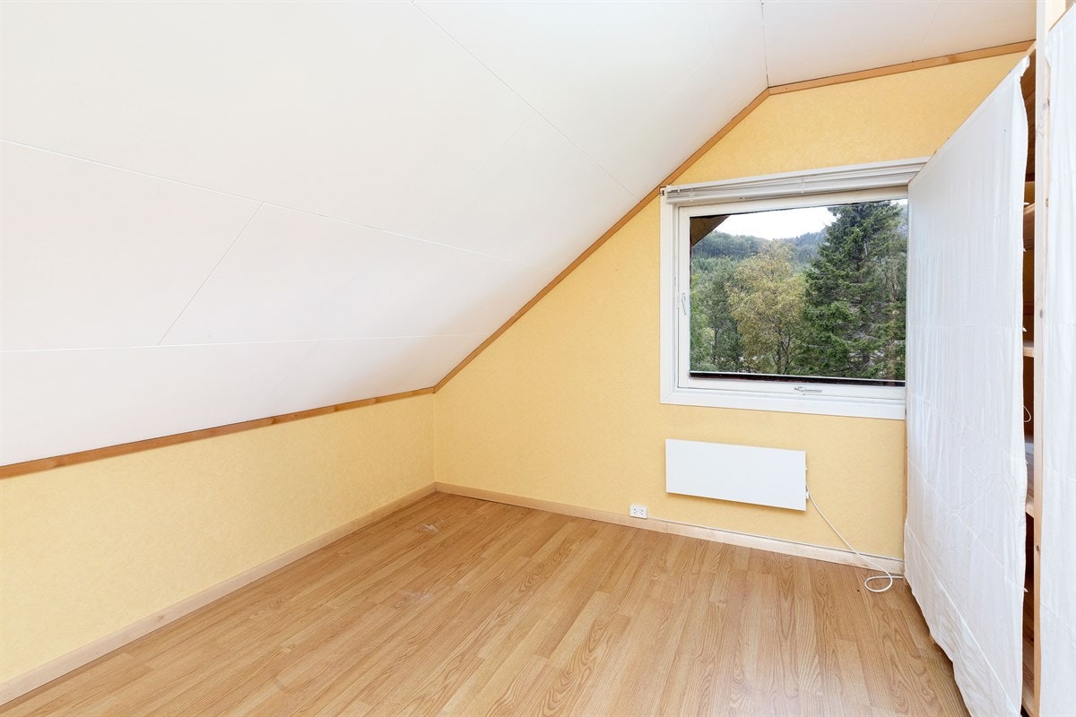 Soverom som tidligere er blitt brukt som walk in closet Galleribilde