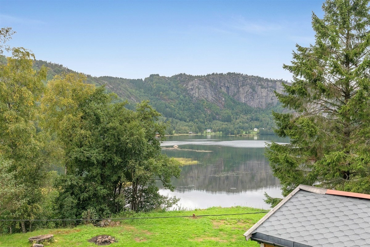 Utsikt fra terrasse fra hovedsoverom Galleribilde