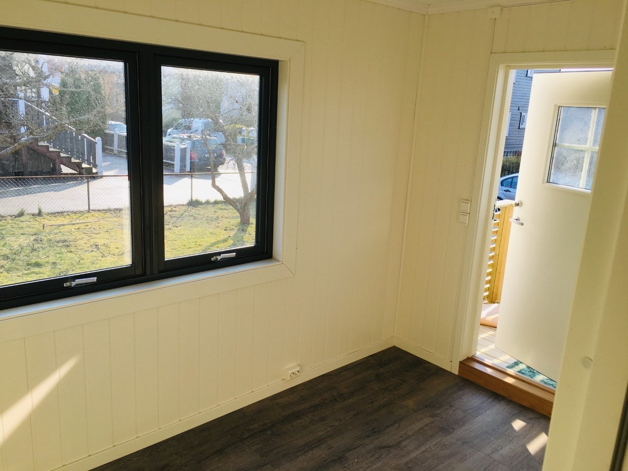 Ny innredet egen inngang Galleribilde