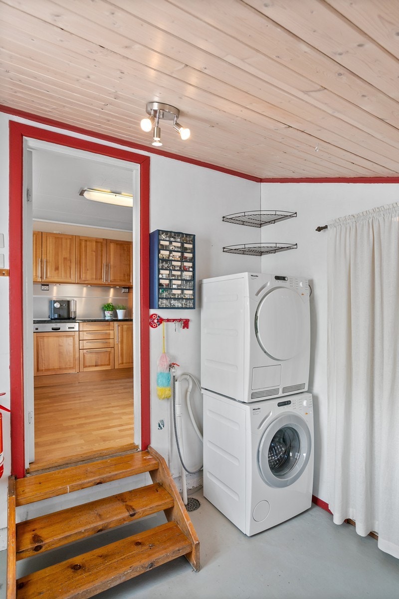 Vaskerom ligger med tilknytning til kjøkken Galleribilde